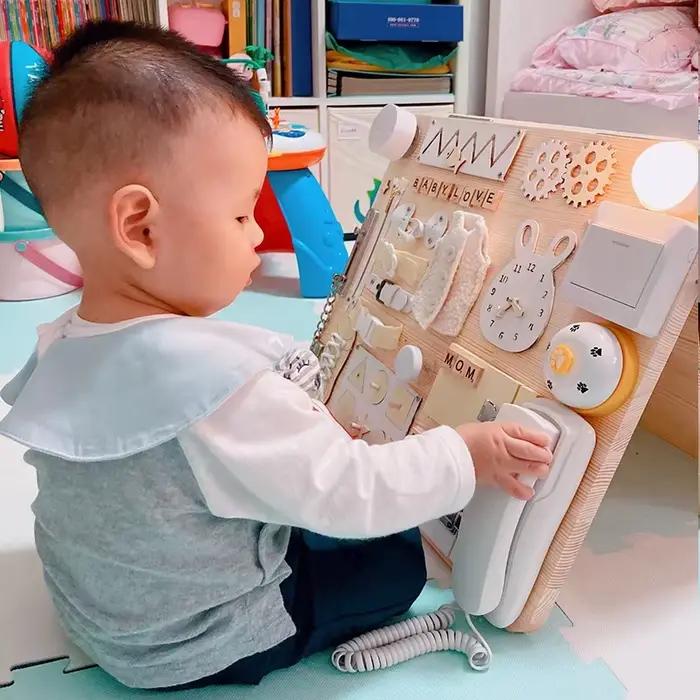 Montessori Busy Board Jouets pour enfants, Jeux de bricolage, Pièces de planche, Jouets en bois, Jeu