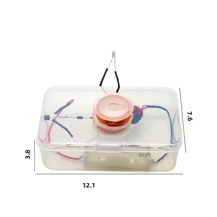 Espace pour prendre l'expérience d'électromagnisme, technologie de bricolage, école primaire, électr