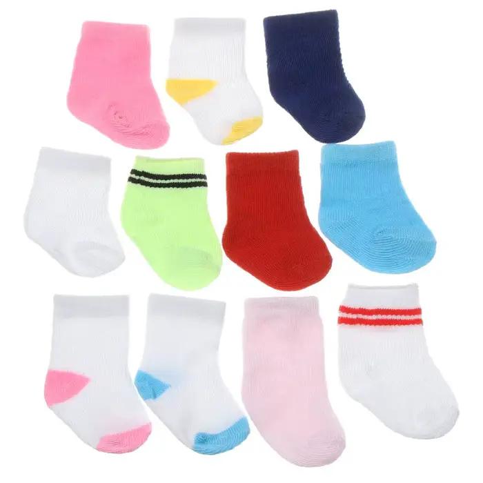 1 paire de chaussettes de couleur unie pour poupée de 18 pouces et vêtements de poupée de 43cm, acce