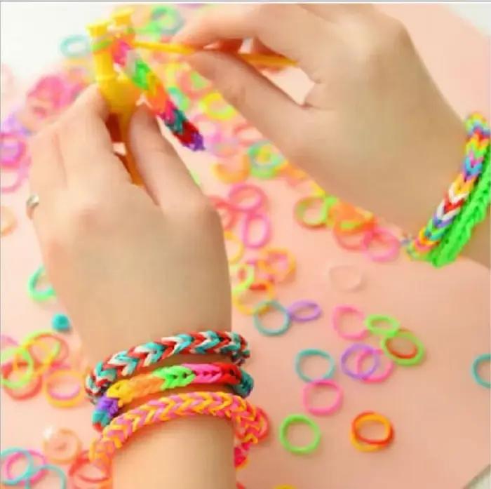 Bracelets à métier à tisser Double couleur, cadeau pour fille, bande élastique tissée, laçage, jouet