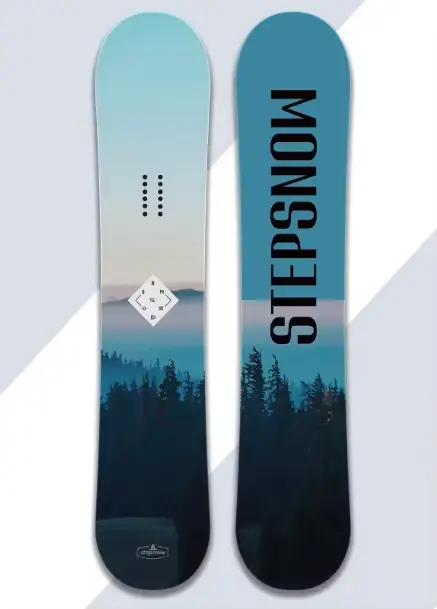 Les débutants en snowboard skient en hiver