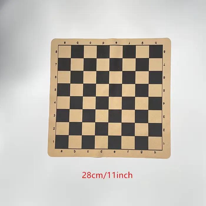 Échiquier 28 cm/11 pouces, 34 cm/13,4 pouces,43 cm/16,9 pouces. Il est un jeu d'échecs carré pliable