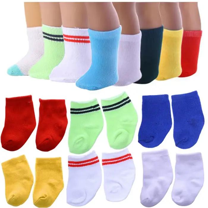 1 paire de chaussettes de couleur unie pour poupée de 18 pouces et vêtements de poupée de 43cm, acce