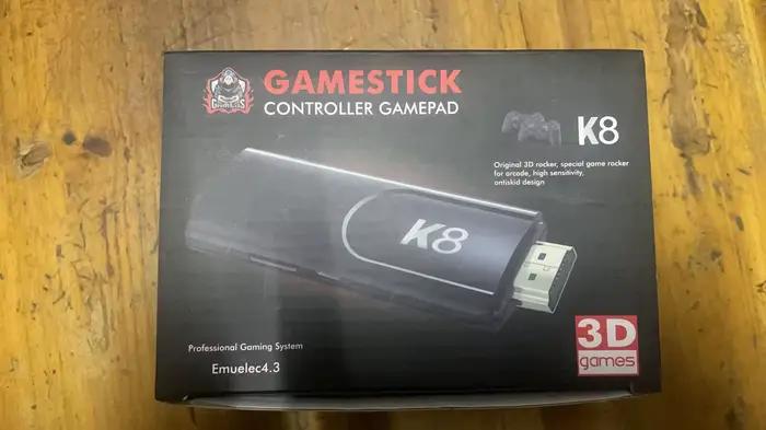 K8 Game Stick 64G 4K HD Console de jeu vidéo 40 + simulateurs double contrôleur sans fil 2.4G Consol