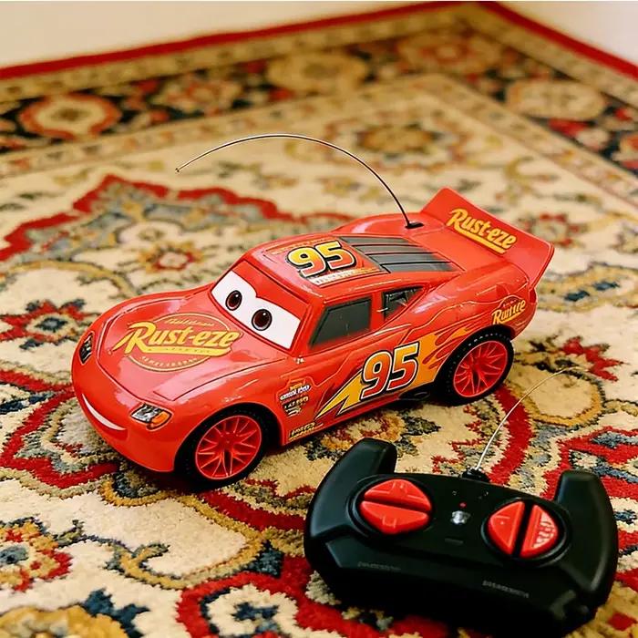 2026 Disney Anime Pixar Cars |   Voiture électrique télécommandée Lightning McQueen pour enfants |   Cadeaux d'anniversaire sur le thème des jeux de simulation de course