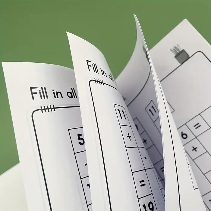 Livre de puzzle de mots croisés mathématiques pour enfants