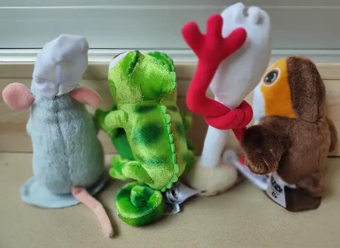 Disney-Jouet en peluche magnétique avec aimant Pal