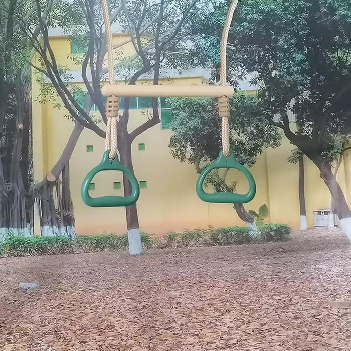 Barre pivotante, équipement de gymnastique