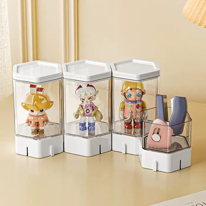 Boîte de rangement et présentoir pour poupées et figurines faites main
