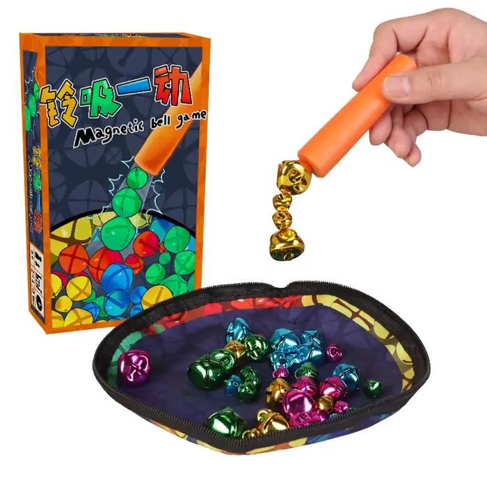 Jeu magnétique avec baguette magnétique et cloches colorées