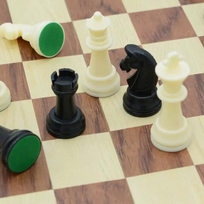 Jeu d'échecs international en bois massif