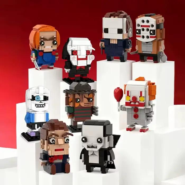 Figurines en briques à grosse tête