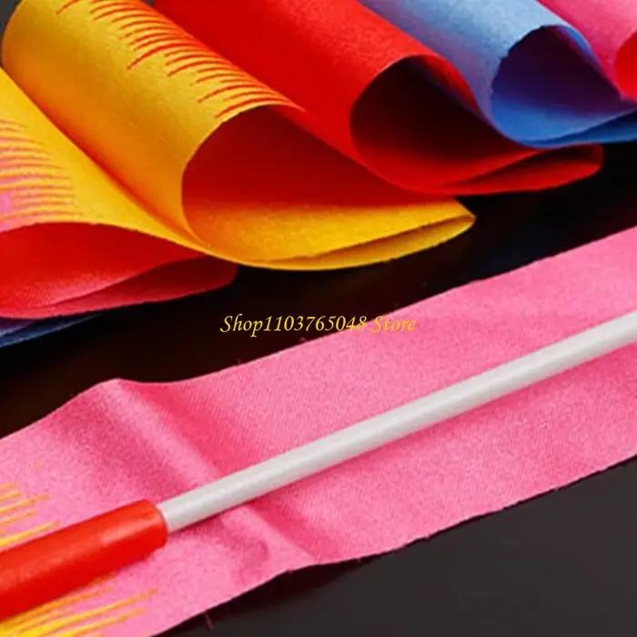 Rubans de danse colorés pour gymnastique rythmique occasionnelle et compétitive avec conception ergonomique et matériaux de qualité pour tous les âges et niveaux de compétence