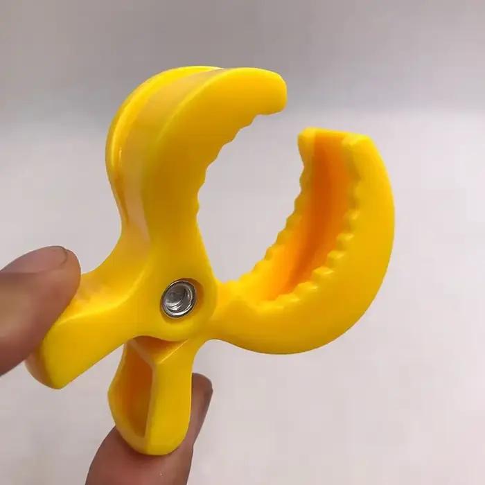 Pince crocodile pour poussette de bébé