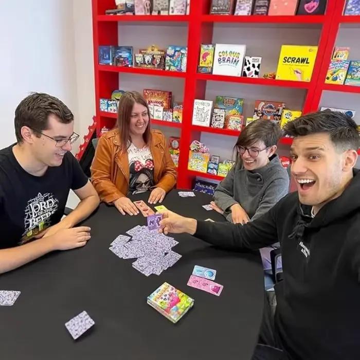 Happy Games El Embustero : Démasquez-le ! Jeux de mots et de soupçons créatifs pour toute la famille