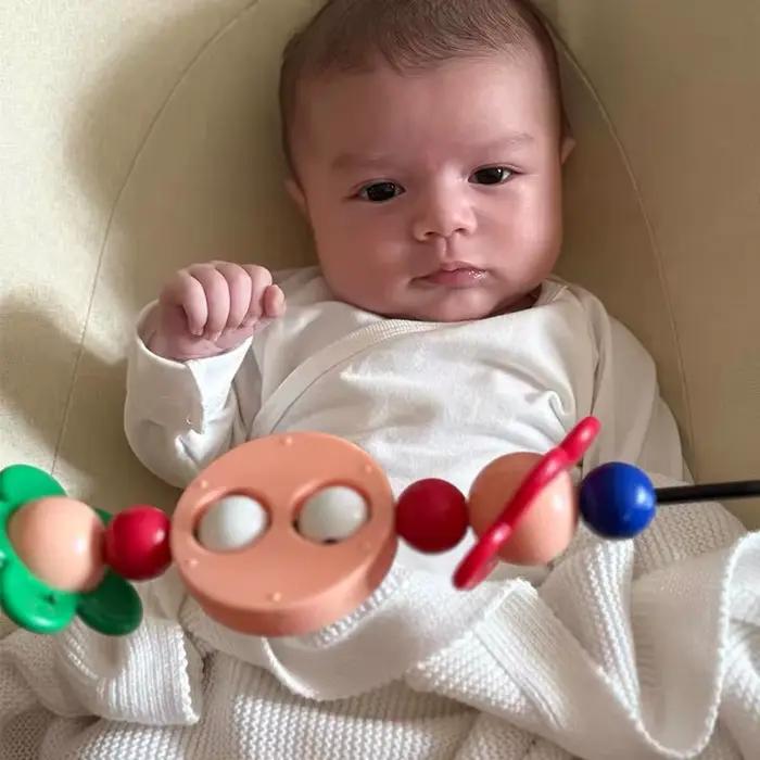 Jouet suspendu en forme d'animal de compagnie pour bébé, hochet 30CM gris ou rouge pour berceau, chaise à bascule, poussette et sièges auto