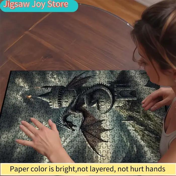 Un puzzle avec un château de dragon sur le thème médiéval, comprenant un dragon et une tour. Ce puzzle grand format et très détaillé est