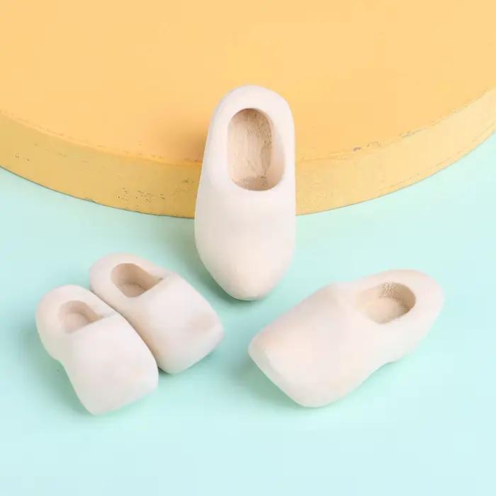 1Pair Doll House Miniature Wooden Shoes 3cm/4cm Simulation Scene Collocation Model DIY