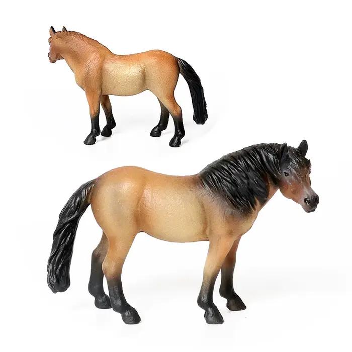 Figurines de grands chevaux en plastique réalistes