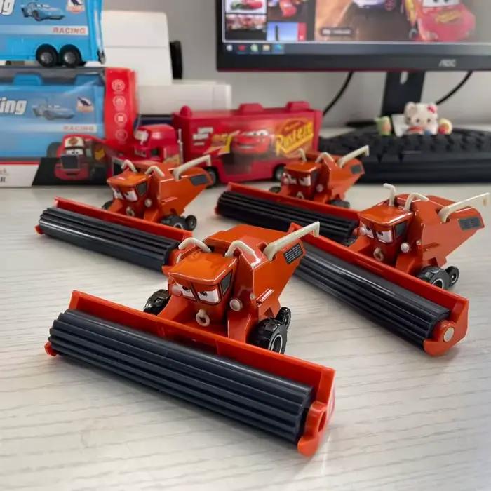 Coffret de jouets de voitures et camions en métal Disney Pixar Cars 1/43, Lightning McQueen, King Cruz, Mike, Uncle, modèle en métal, cadeau du Nouvel An pour garçons et filles