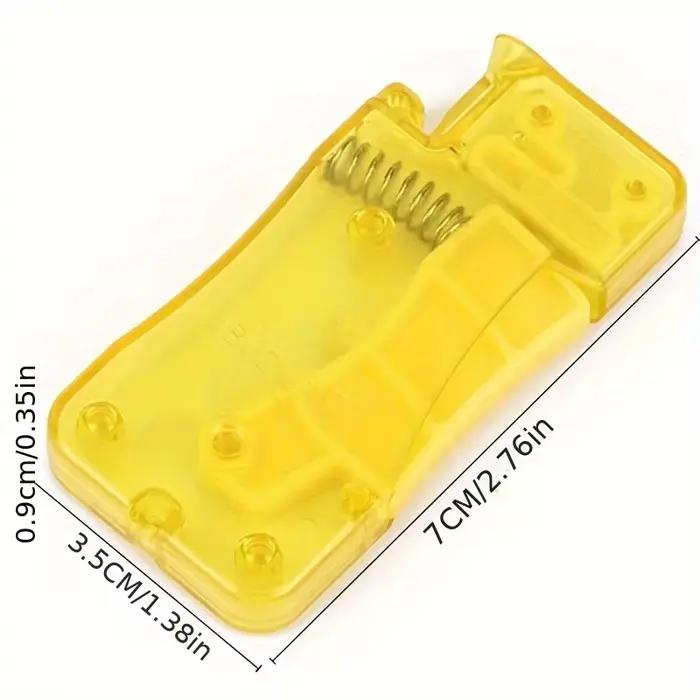 Fourniture de couture en plastique enfile-aiguille automatique jaune clair pour broderie artisanale et création de projets de couture occasions spéciales