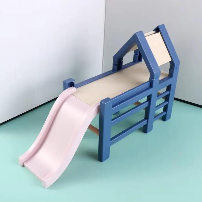 Maison de poupée 1:12, Cheval en bois