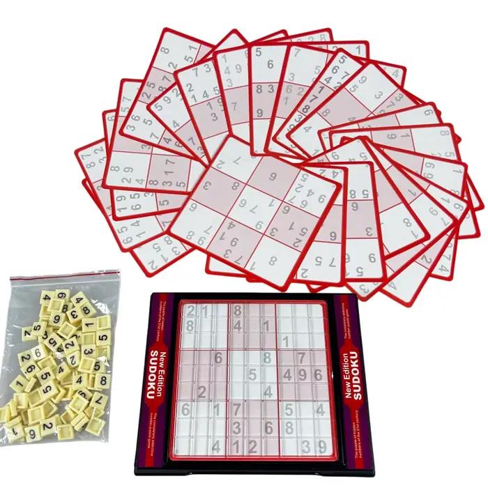 Jeu de Sudoku - jeu de société stratégique. Jeux de lettres
