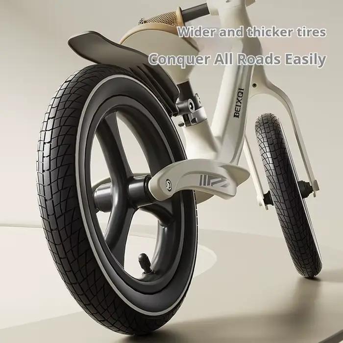 Vélo d'équilibre pour enfants sans pédales
