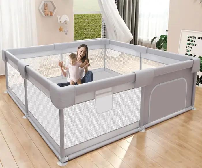 Parc de jeu pour bébés et tout-petits