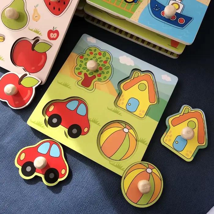 Jouets en bois Montessori pour bébés de 1