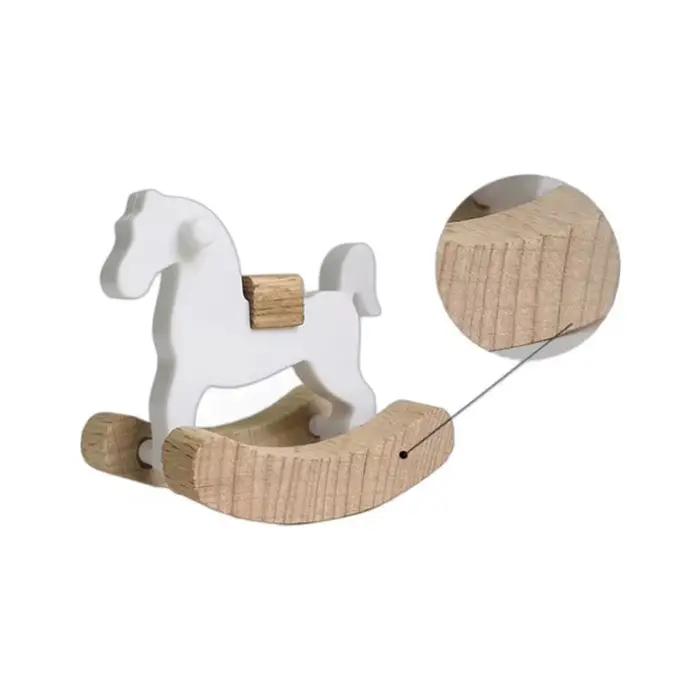 Cheval à bascule en bois 1:12