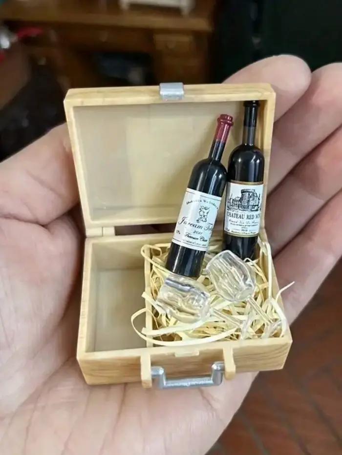 Ensemble miniature de vin et champagne pour maison de poupée