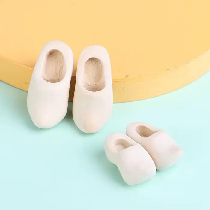 1Pair Doll House Miniature Wooden Shoes 3cm/4cm Simulation Scene Collocation Model DIY