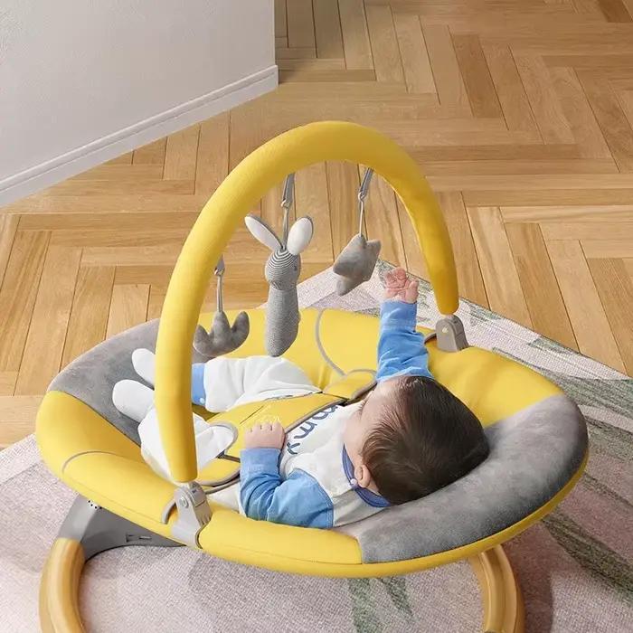 Lit à bascule pour bébé