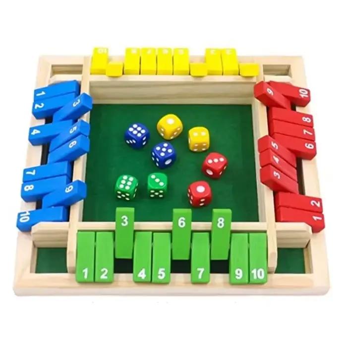 Jeu de société de dés en bois