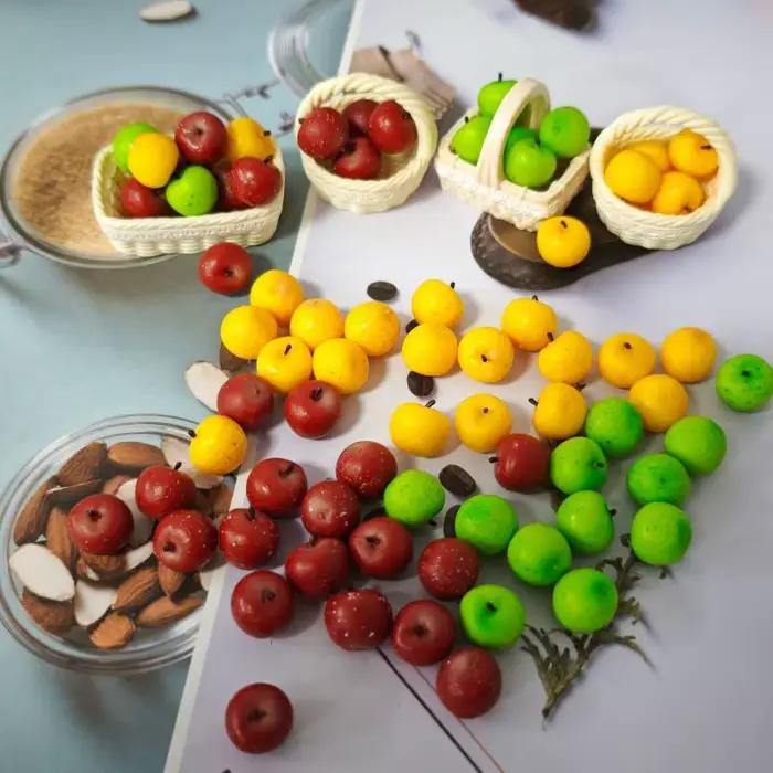 5/10 Pièces Mini Accessoires de Poupée en Forme de Petite Pomme Jouets Miniatures pour Maison