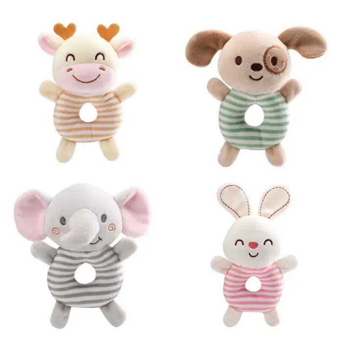 Hochets en peluche rembourrés avec personnages de dessins animés pour bébés de 0 à 24 mois jouets de lit animaux éducatifs occaions spéciales