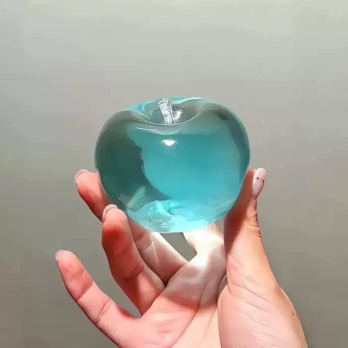 Balle anti-stress pomme souple, jouet sensoriel fidget rebondissant à presser pour adultes et enfants, cadeau de Noël disponible en trois couleurs