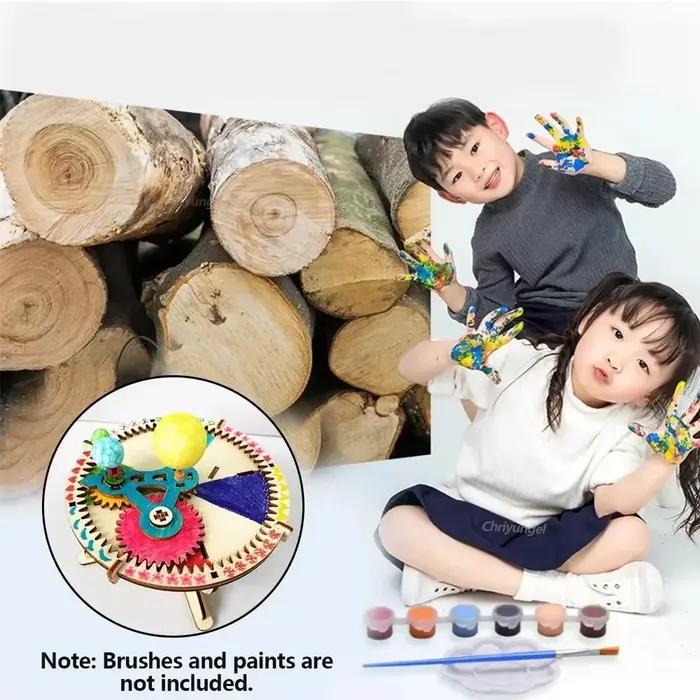 Modèle de système solaire en bois