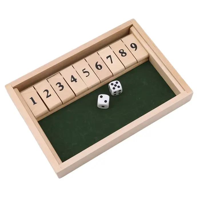 Jeu de plateau Vintage avec boîte fermée