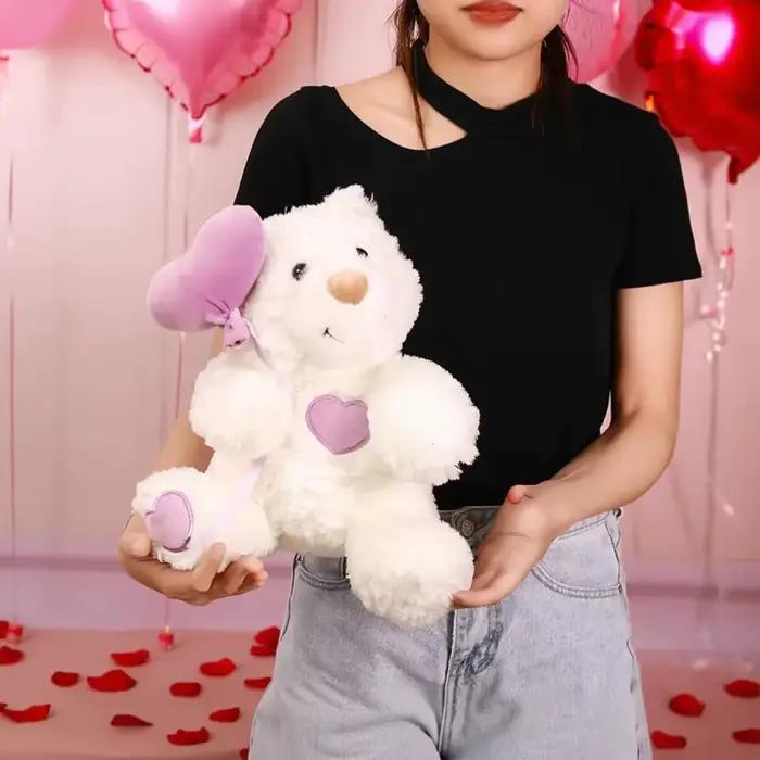 Ours en peluche en forme de cœur pour la Saint-Valentin