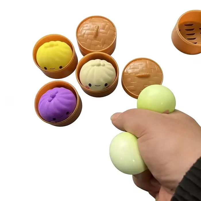 Boule anti-stress multicolore en forme de pain vapeur Smiley Bun