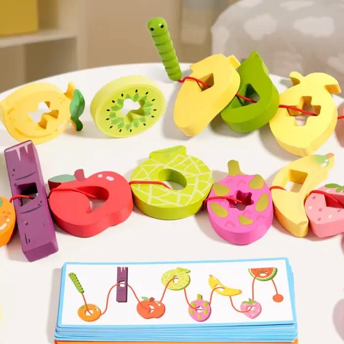 Jeu de perles de ver aux fruits en bois - Jouet éducatif Montessori favorise la motricité fine et le développement cognitif chez les jeunes enfants