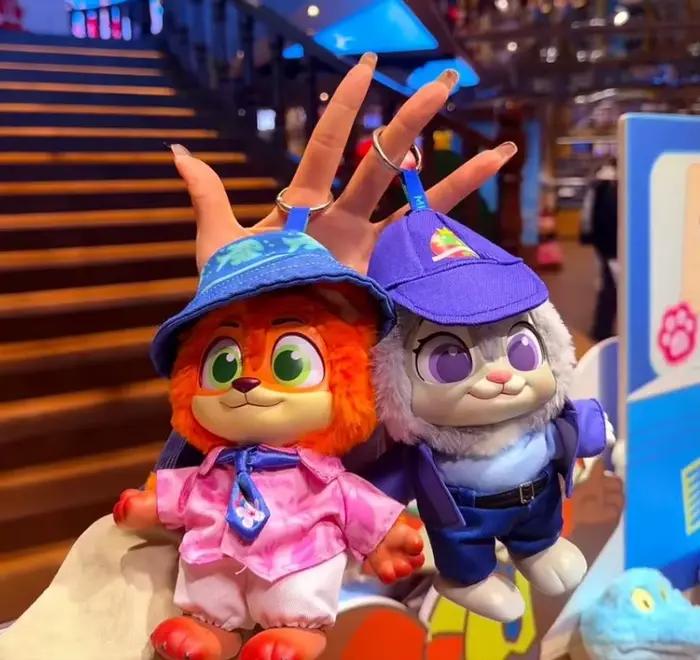 Boîte surprise de figurines en peluche des habitants de Zootopia Disney avec disque vinyle | Figurine de collection