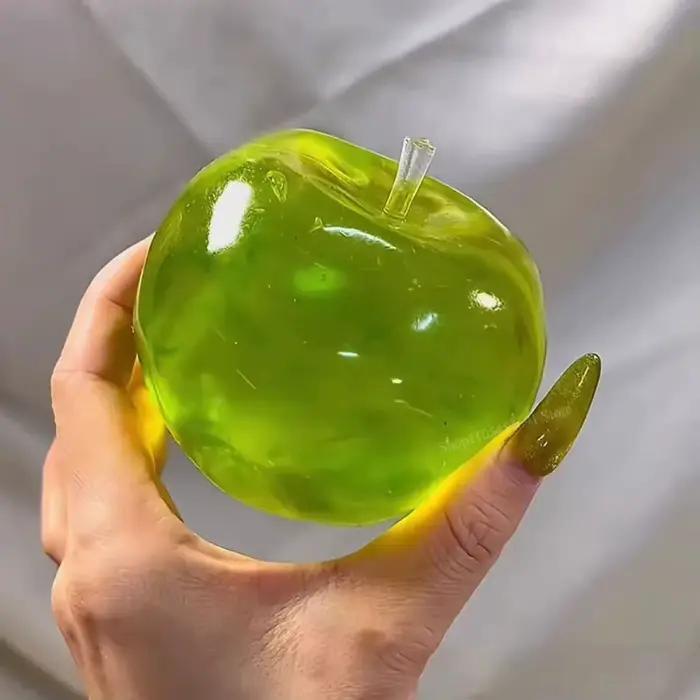 Balle anti-stress pomme souple, jouet sensoriel fidget rebondissant à presser pour adultes et enfants, cadeau de Noël disponible en trois couleurs