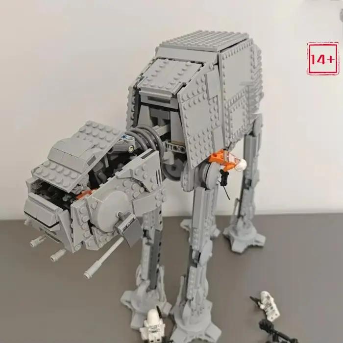 2026 Empire 1267 pièces Blocs de construction modèle de Walker motorisé AT-AT de l'assaut de l'armée de Snowtroopers de la bataille de Hoth, inspiré du film et du jeu Star Wars, Cadeaux d'anniversaire