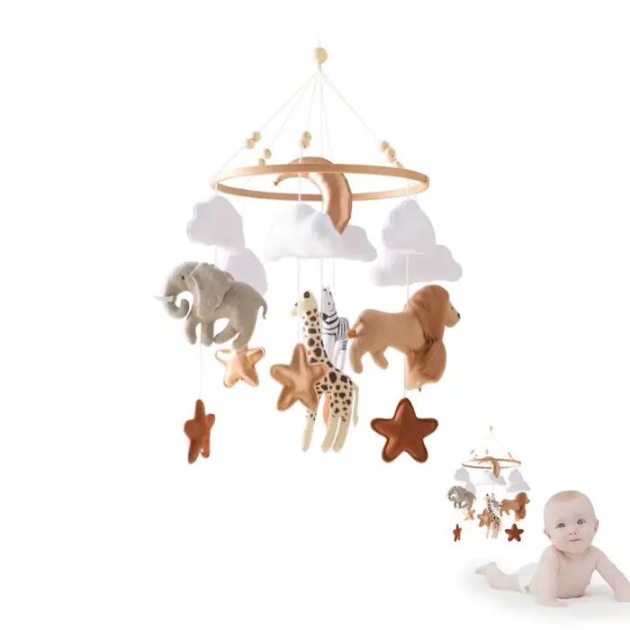 Mobile de lit bébé en bois avec hochets, animaux en feutre doux, cloche musicale pour nouveau-né, jouet suspendu avec support pour berceau, cadeaux pour bébé