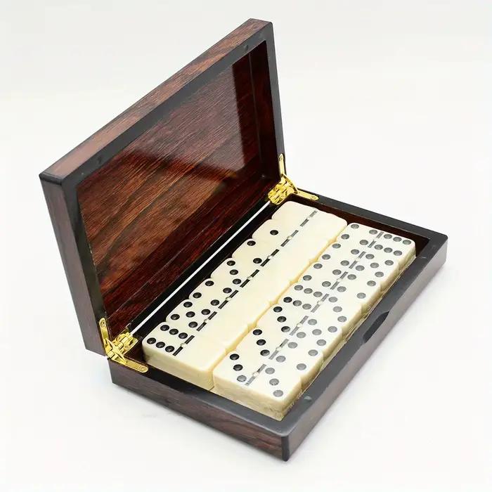 Ensemble de dominos classique en bois de qualité supérieure à six points pour le plaisir en famille avec une boîte de