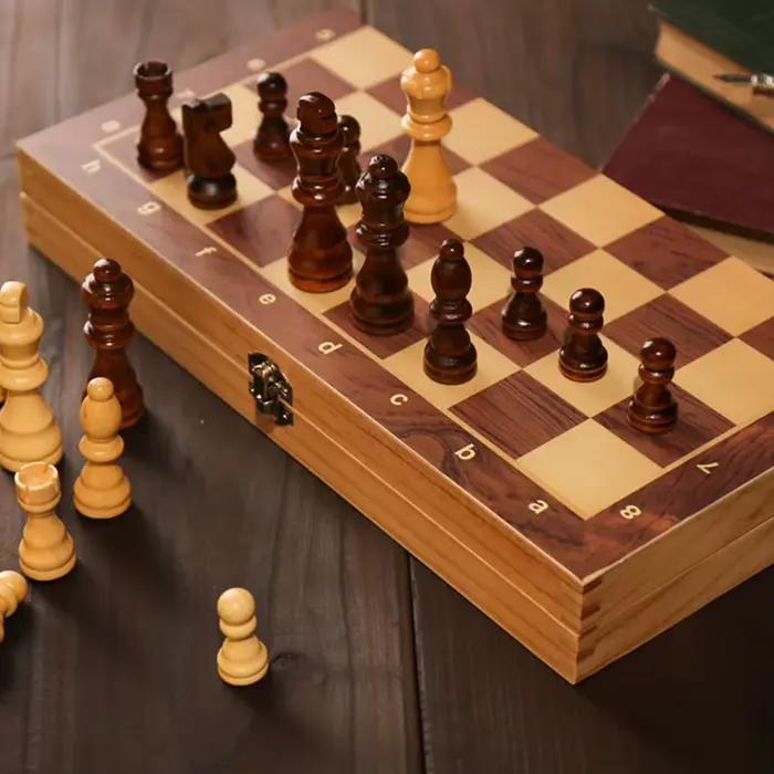 Jeu d'échecs, de dames et de backgammon 3 en 1 en bois