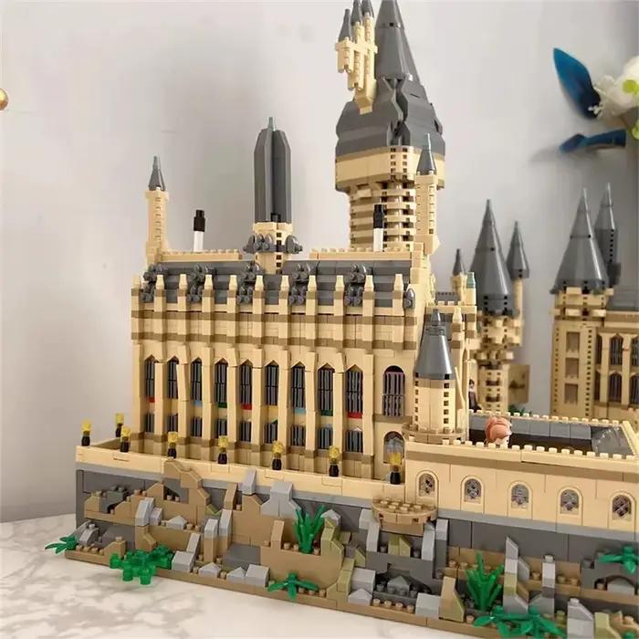 Blocs de construction de château magique créatif avec lumière